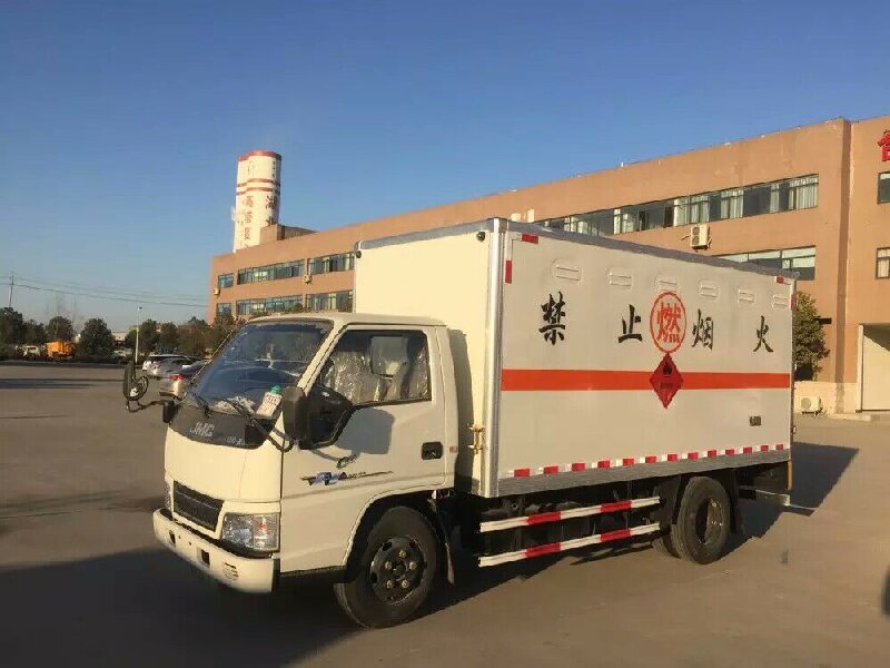 昆明到林芝地區(qū)巴宜區(qū)貨運公司